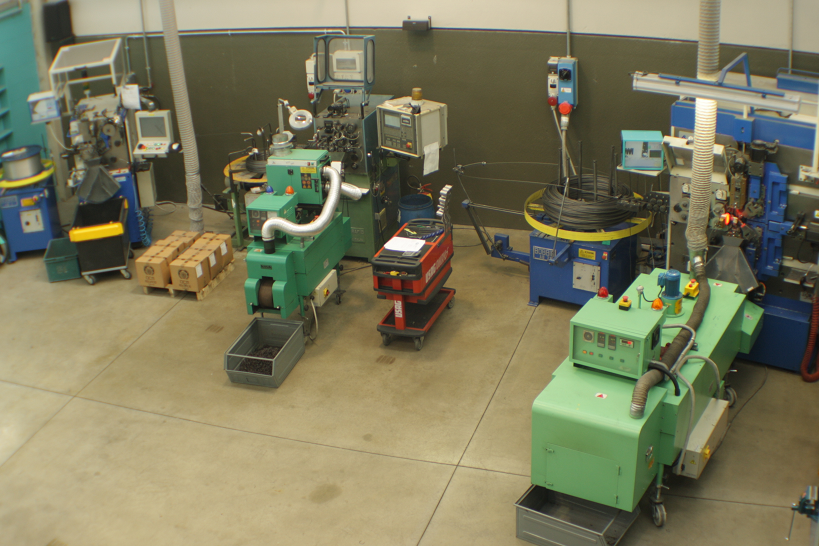 Produzione molle e particolari di minuteria metallica