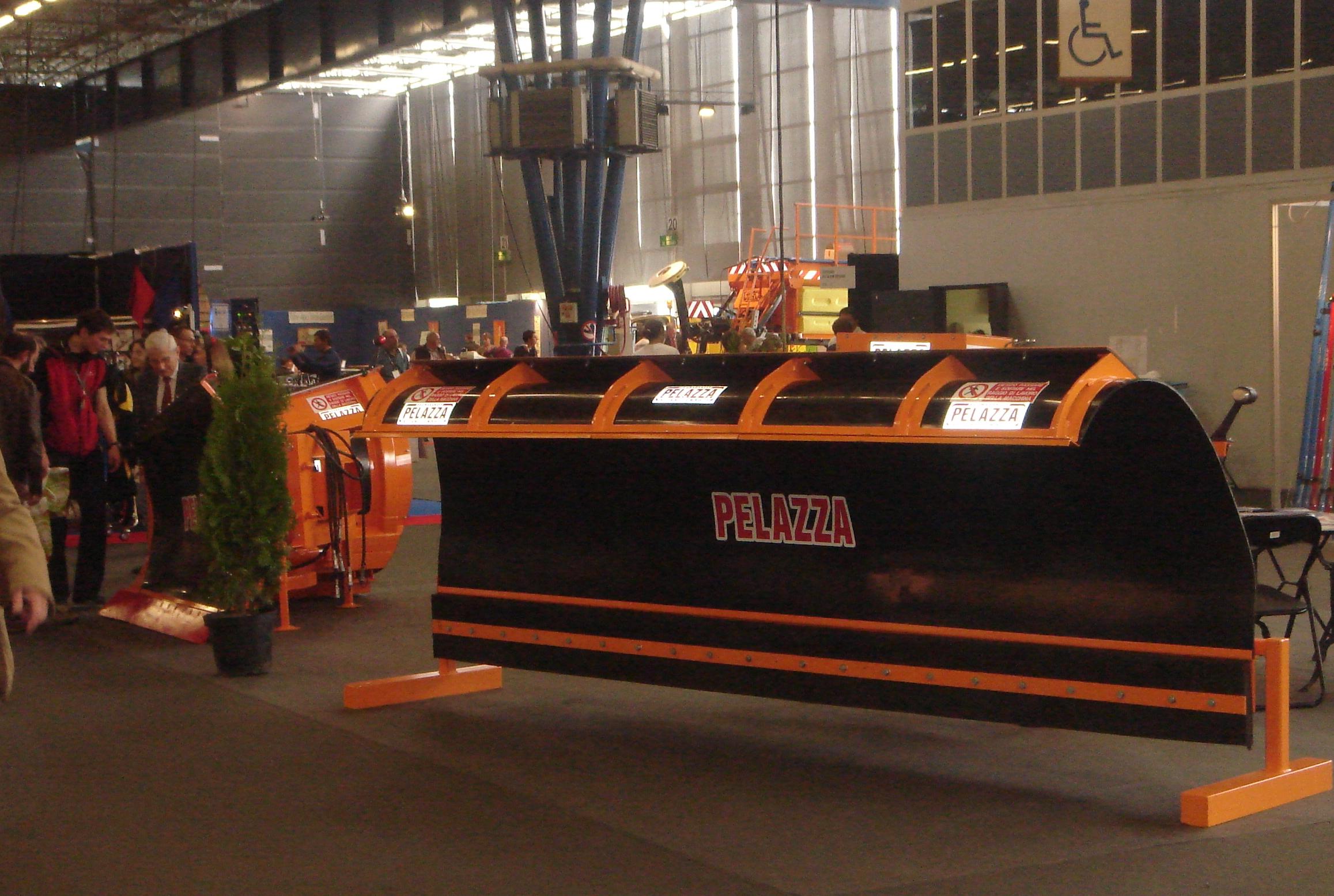 Шнекороторные снегоочистители лезвия