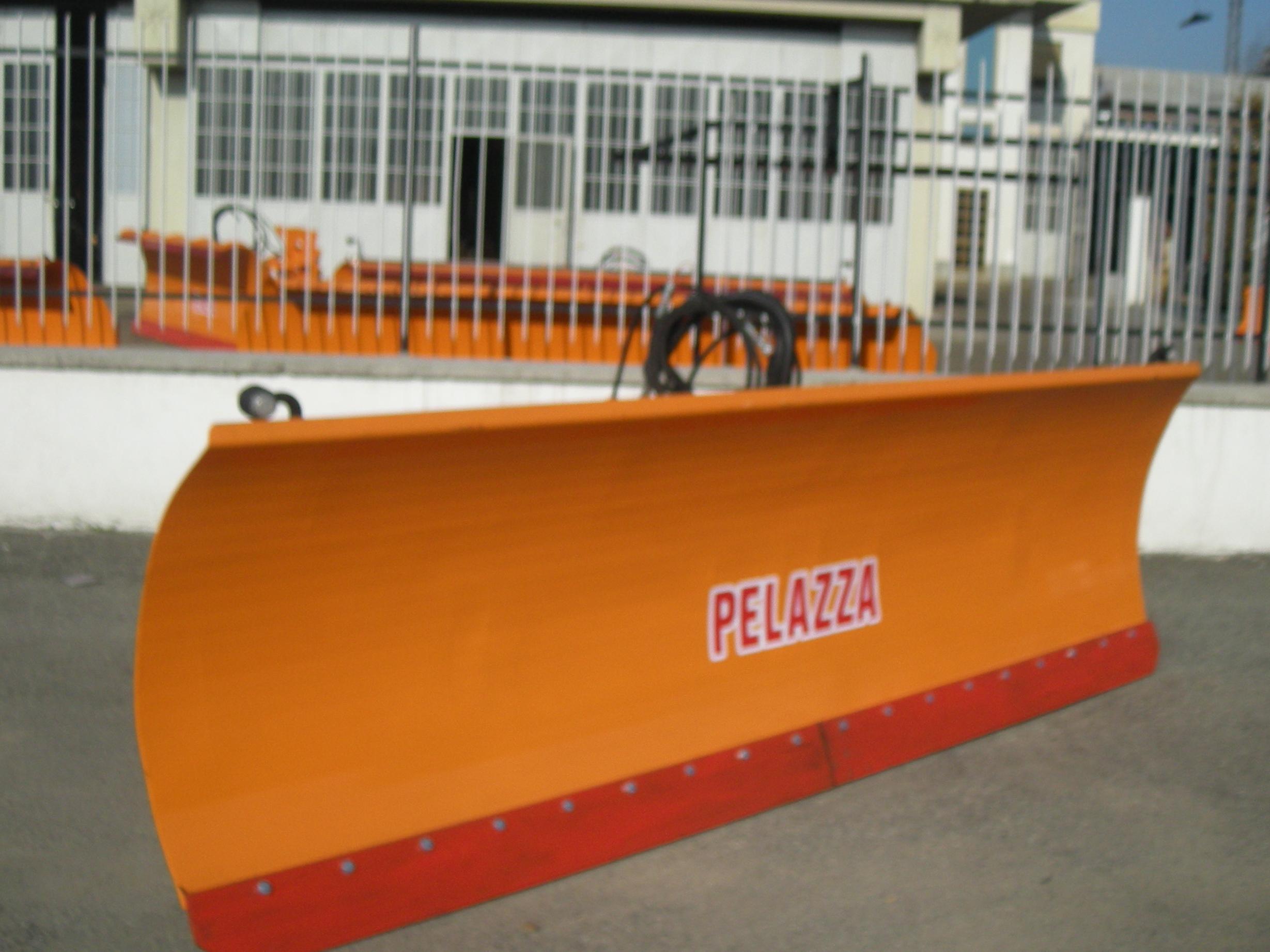 Шнекороторные снегоочистители лезвия