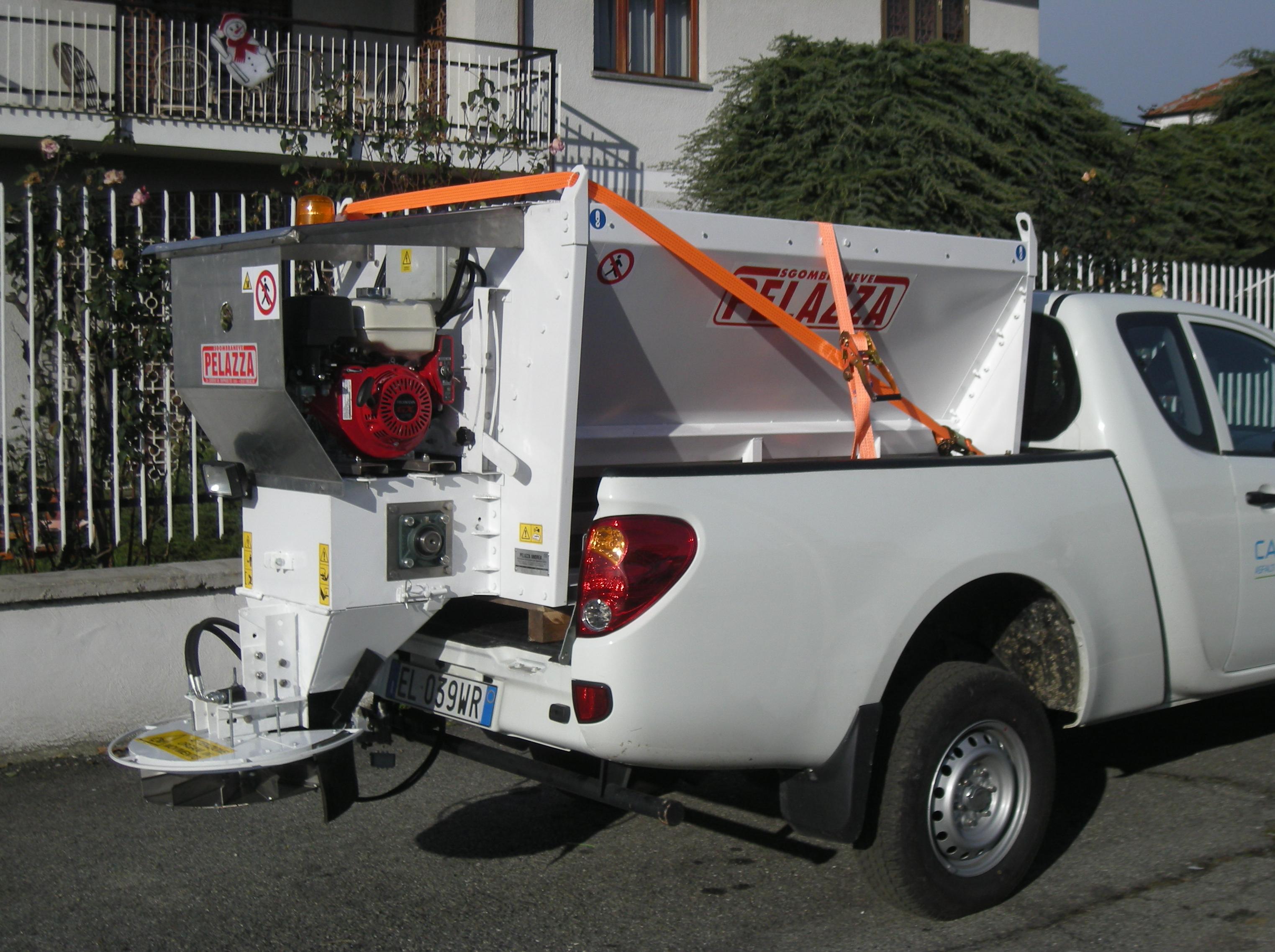 Разбрасыватели соли