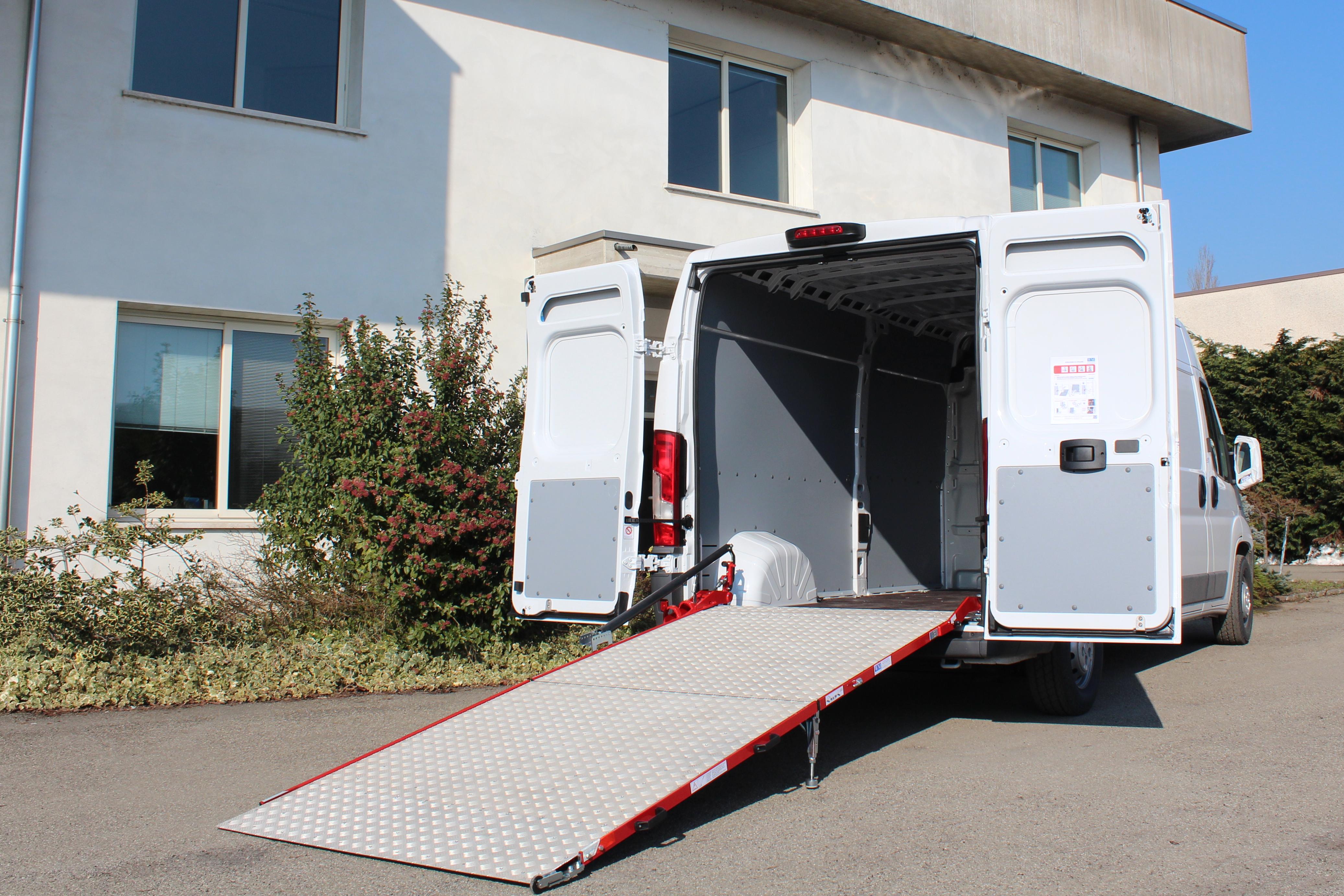 РАМПЫ ДЛЯ ПОГРУЗКИ